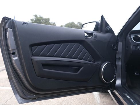 Used 2013 Ford Mustang GT Premium w/ Security Pkg image 13