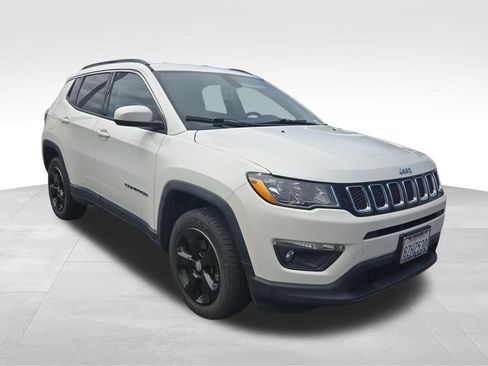 Used 2020 Jeep Compass Latitude AWD/4WD image 1