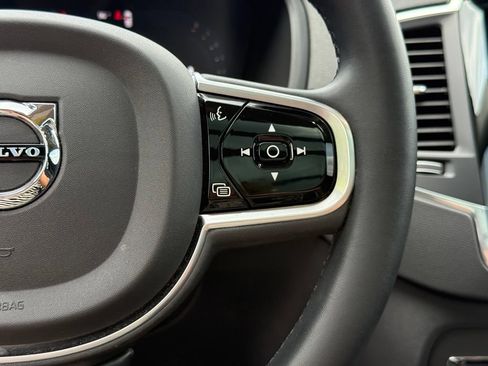 Used 2023 Volvo XC90 B5 Core w/ Protection Package AWD/4WD image 16
