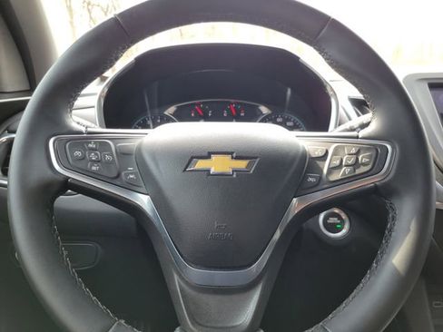 Used 2024 Chevrolet Equinox LT AWD/4WD image 11