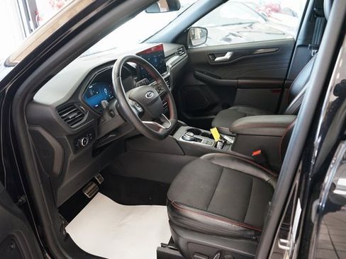 Used 2023 Ford Escape ST-Line Select w/ Tech Pack #2 image 28