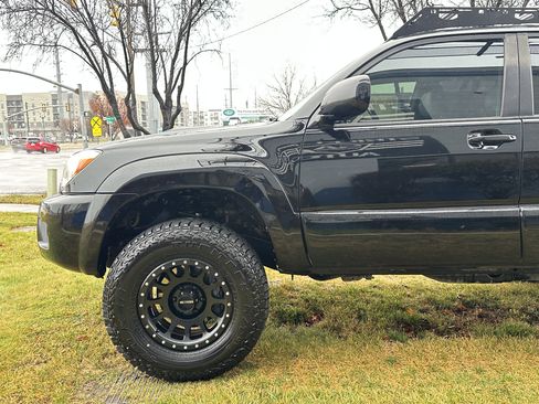 Used 2006 Toyota 4Runner Limited image 10
