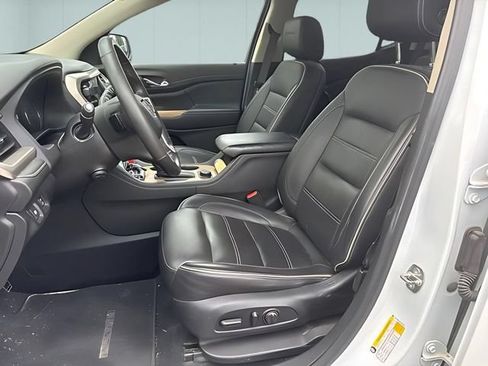 Used 2019 GMC Acadia Denali w/ Technology Package AWD/4WD image 5