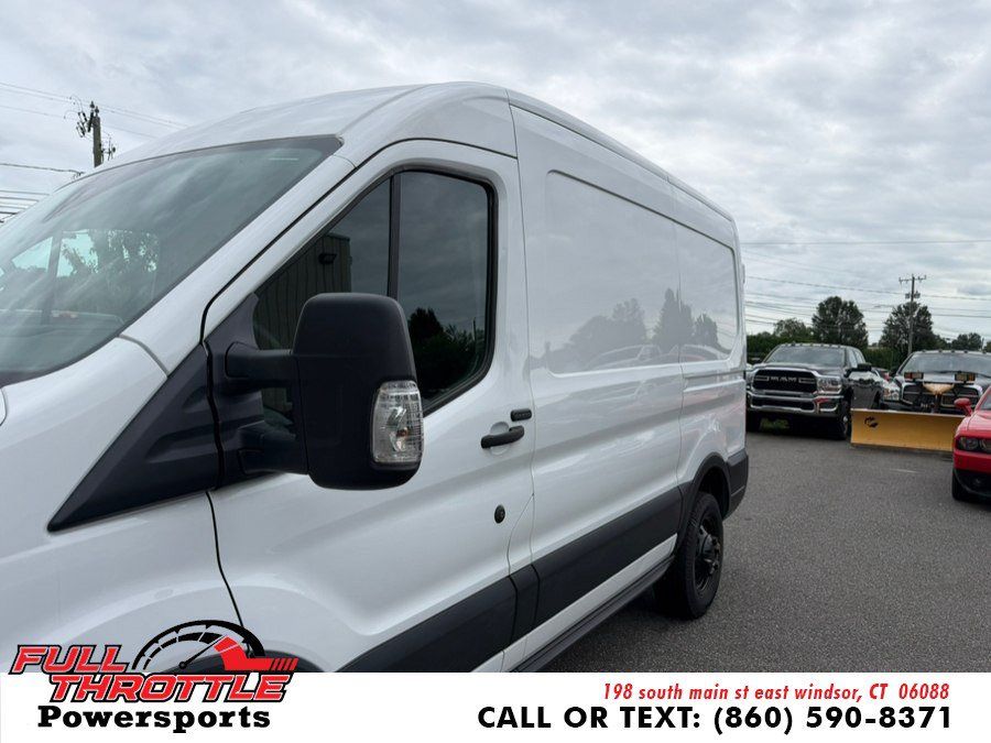 Used 2022 Ford Transit 350 Medium Roof AWD image 5