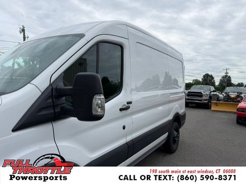 Used 2022 Ford Transit 350 Medium Roof AWD image 5