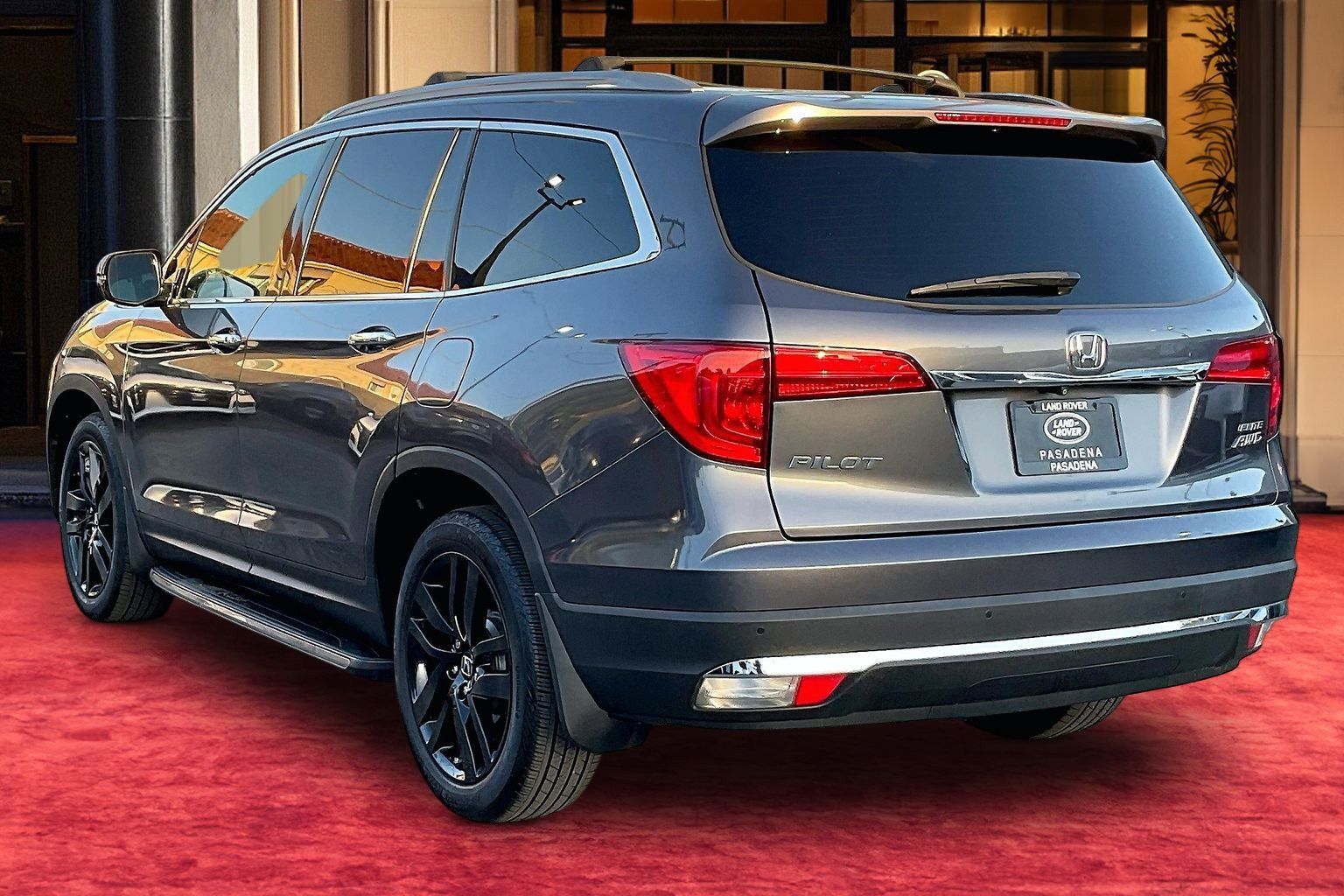 Used 2016 Honda Pilot Elite image 9
