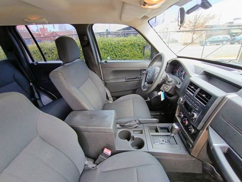 Used 2012 Jeep Liberty Sport image 48