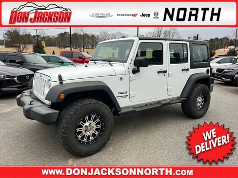 Used 2018 Jeep Wrangler Unlimited Sport w/ Connectivity Group image 1