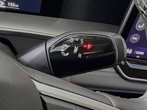 New 2026 Volkswagen Tiguan SE image 19