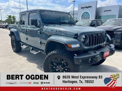 Used 2025 Jeep Gladiator Sport