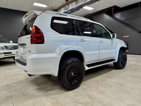 Used 2004 Lexus GX 470 image 9