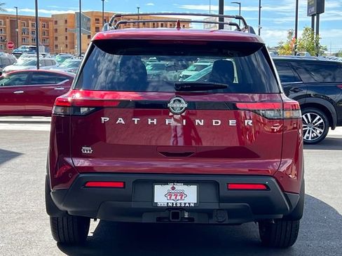 New 2025 Nissan Pathfinder SV w/ SV Premium Package image 5