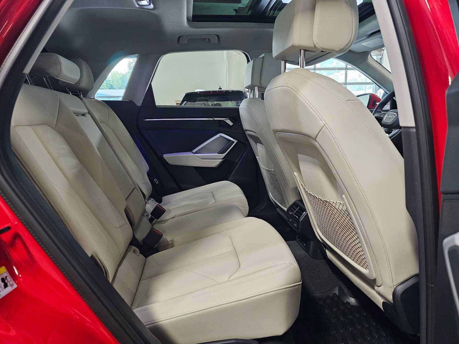 Used 2023 Audi Q3 2.0T Premium Plus w/ Premium Plus Package AWD/4WD image 12