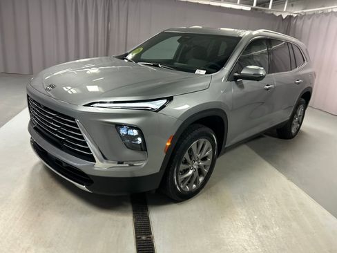 New 2026 Buick Enclave Preferred image 3