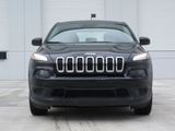 Used 2017 Jeep Cherokee Sport image 3