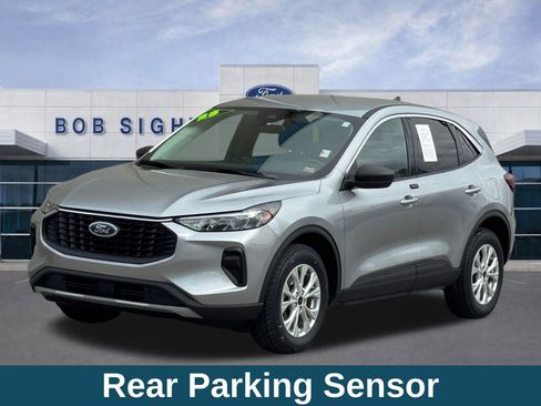 Used 2023 Ford Escape Active w/ Tech Pack #1 AWD/4WD image 17