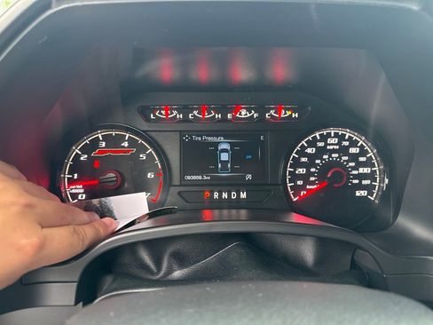 Used 2019 Ford F150 XLT w/ Equipment Group 302A Luxury AWD/4WD image 6