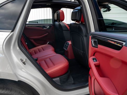 Certified 2026 Porsche Macan S image 37