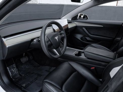 Used 2022 Tesla Model 3 Long Range AWD/4WD image 2