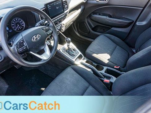 Used 2021 Hyundai Venue SE FWD image 17