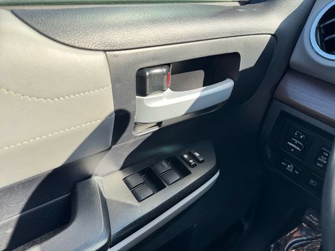 Used 2020 Toyota Tundra Limited AWD/4WD image 11