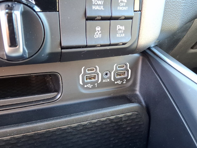 Used 2022 RAM 1500 Big Horn AWD/4WD image 21