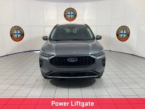 Used 2024 Ford Escape Platinum image 17