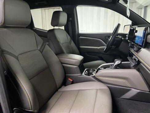 Certified 2024 Chevrolet Colorado ZR2 w/ ZR2 Convenience Package III AWD/4WD image 28