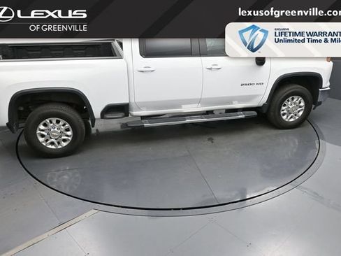 Used 2025 Chevrolet Silverado 2500 LT AWD/4WD image 48