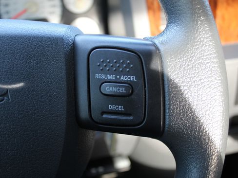 Used 2006 Dodge Ram 1500 Truck SLT image 24