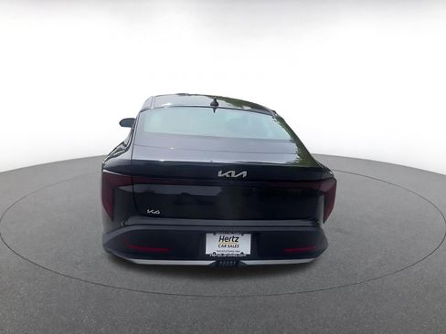 Used 2025 Kia K4 LXS image 12