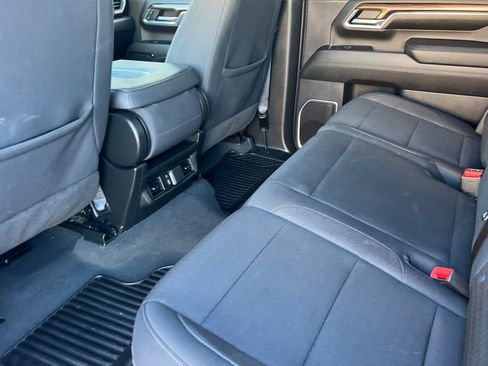 Used 2024 Chevrolet Silverado 2500 LT w/ Convenience Package image 12