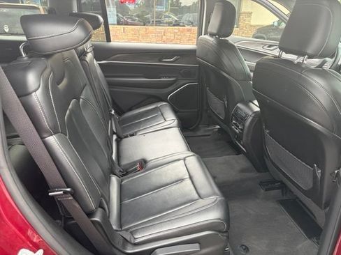 Used 2021 Jeep Grand Cherokee L Limited AWD/4WD image 33