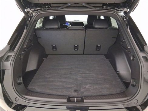 Used 2025 Chevrolet Equinox EV LT w/ Convenience Package image 17