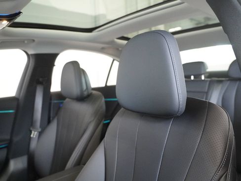 Used 2026 Mercedes-Benz E 350 4MATIC Sedan image 12