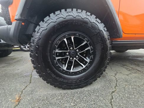 Used 2025 Jeep Wrangler Sport AWD/4WD image 29