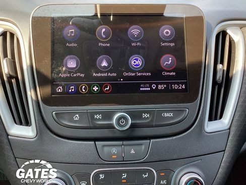 Used 2024 Chevrolet Malibu LT FWD image 3