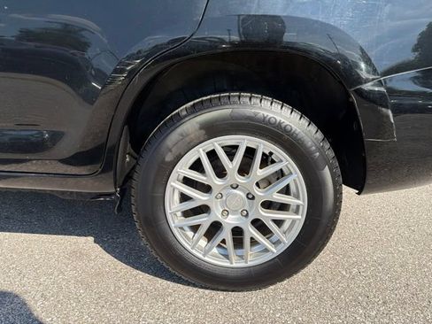Used 2009 Toyota RAV4 2WD image 33