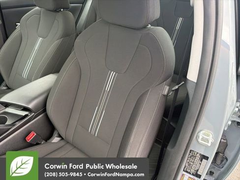 Used 2022 Hyundai Elantra SEL image 23