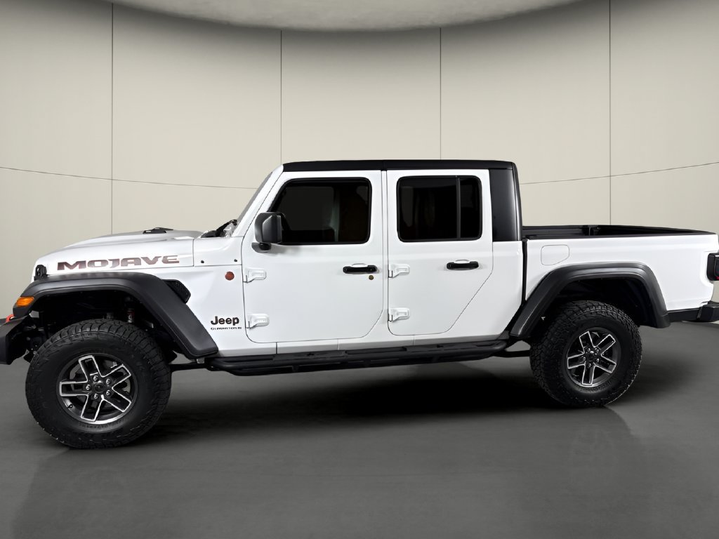 Used 2025 Jeep Gladiator Mojave w/ Safety Group AWD/4WD image 5