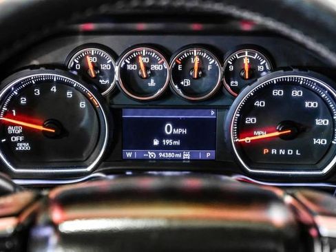 Used 2021 Chevrolet Silverado 1500 LT Trail Boss w/ LT Trail Boss Premium Package image 19