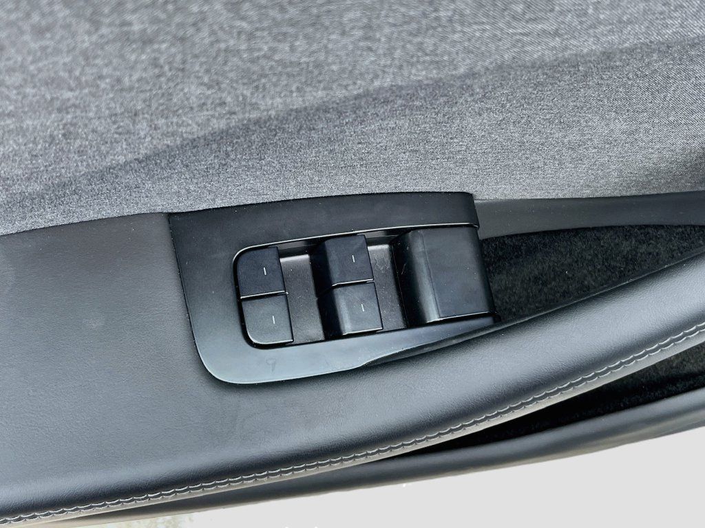 Used 2025 Tesla Model 3 Long Range RWD image 18