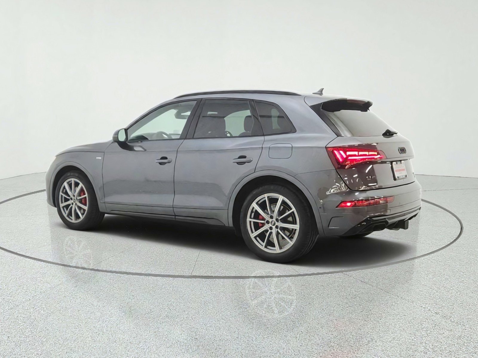 Used 2024 Audi Q5 e Prestige AWD/4WD image 7