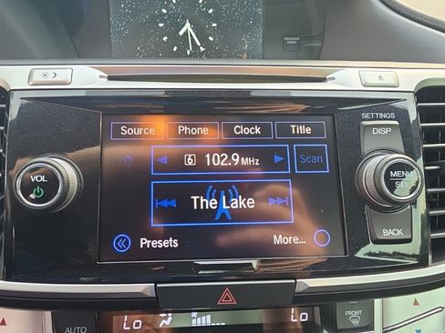 Used 2015 Honda Accord EX-L image 23
