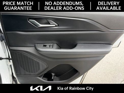 Used 2023 Jeep Grand Cherokee Altitude image 16