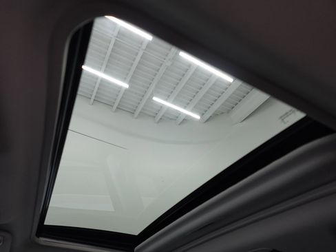 Used 2024 Subaru Crosstrek 2.5i Limited image 22