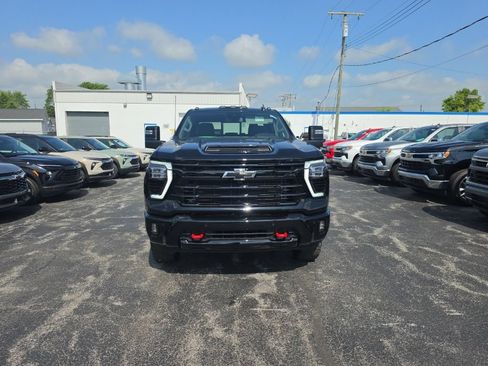 New 2026 Chevrolet Silverado 3500 LT w/ Trail Boss Package AWD/4WD image 2