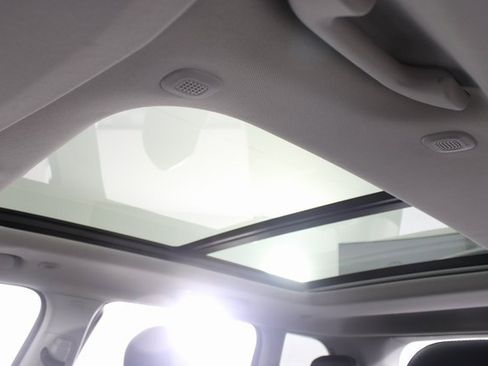 Used 2022 Jeep Grand Cherokee Limited 4xe image 9