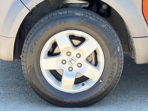 Used 2004 Honda Element EX image 25