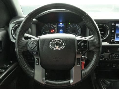 Used 2023 Toyota Tacoma TRD Off-Road w/ Technology Package AWD/4WD image 33